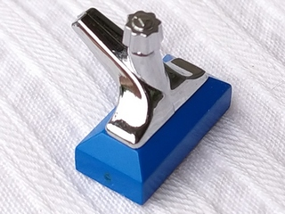 69c02